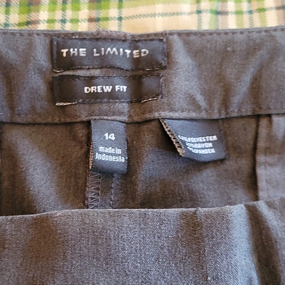Tje limited Pants - Picture 3 of 3